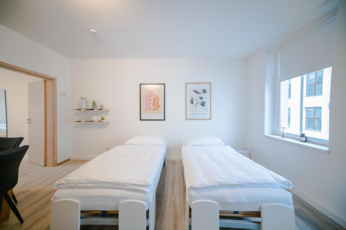 Ferienwohnung Laura In Gera Fuer Bis Zu 4 Personen - Neu Renoviert エクステリア 写真